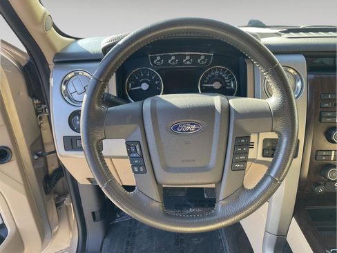 Used 2012 Ford F150 Lariat w/ Lariat Chrome Pkg image 12