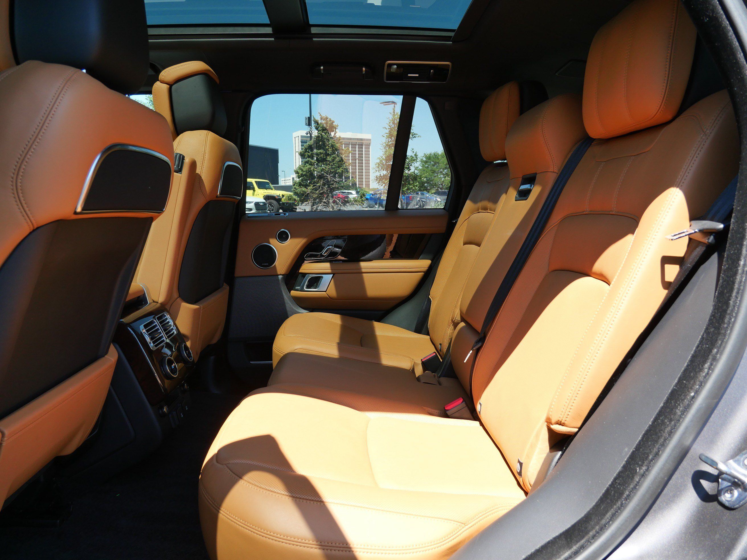 Used 2020 Land Rover Range Rover Autobiography AWD/4WD image 14