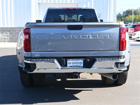 Used 2024 Chevrolet Silverado 3500 LTZ w/ LTZ Convenience Package image 3