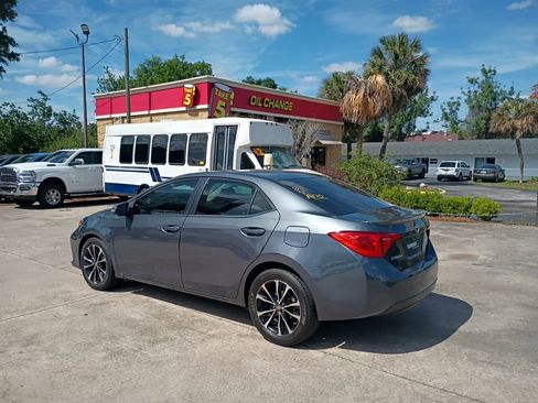 Used 2019 Toyota Corolla SE image 17