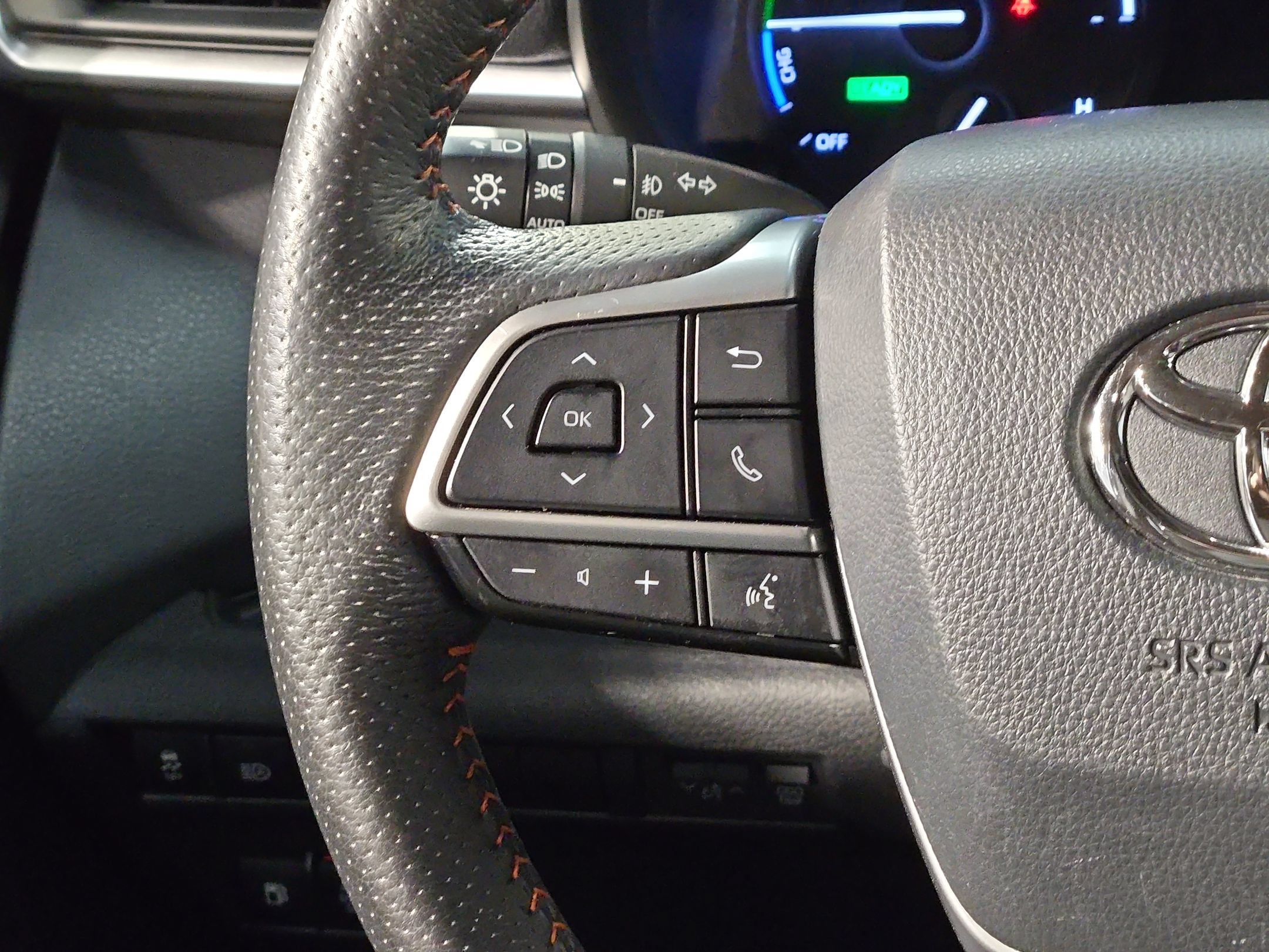 Used 2021 Toyota Sienna XSE FWD image 28