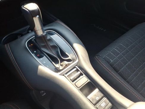Used 2025 Honda HR-V Sport image 19