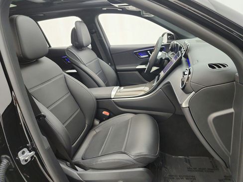 Used 2023 Mercedes-Benz GLC 300 image 19