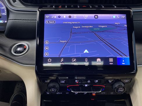 Certified 2025 Jeep Grand Cherokee Limited w/ Luxury Tech Group II image 20