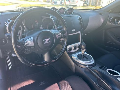 Used 2012 Nissan 370Z Coupe image 12