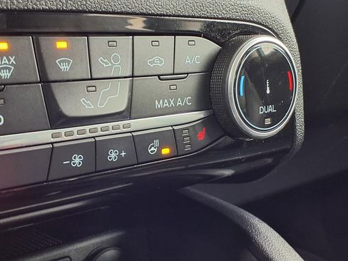 Used 2022 Ford Escape SEL image 5