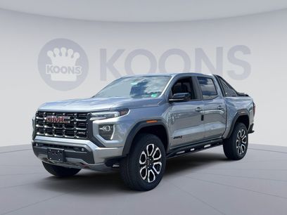 New 2025 GMC Canyon AT4 w/ Nightfall Edition