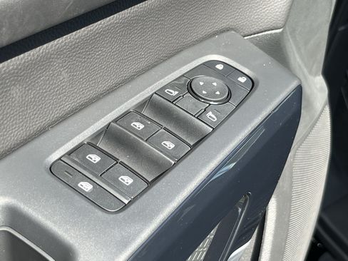 New 2026 Nissan Pathfinder SV AWD/4WD image 24