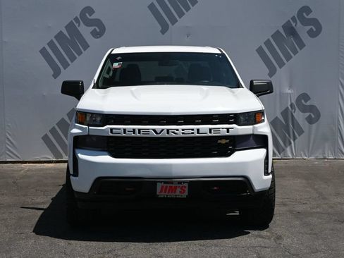 Used 2019 Chevrolet Silverado 1500 Custom w/ Custom Convenience Package RWD image 2