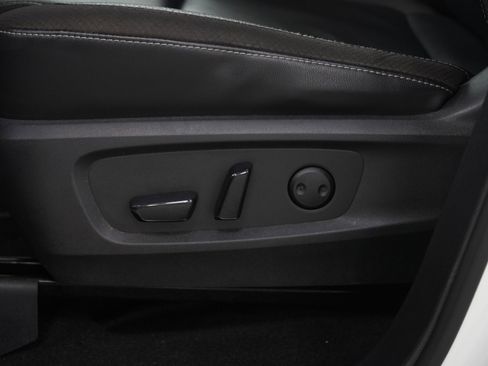 Used 2023 Nissan Pathfinder SL w/ SL Premium Package image 30