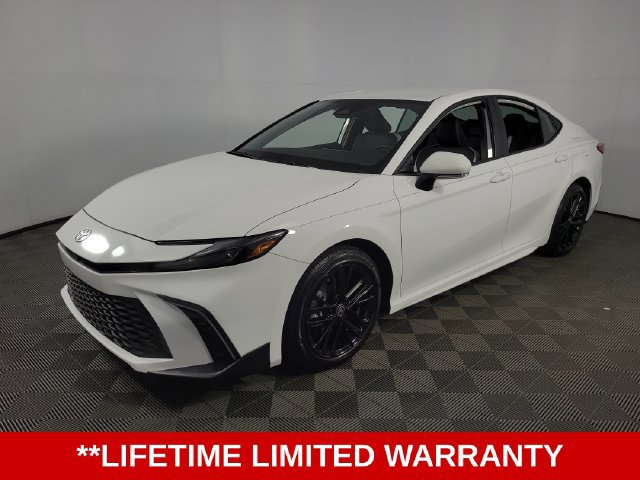 Used 2026 Toyota Camry SE w/ Convenience Package FWD image 3