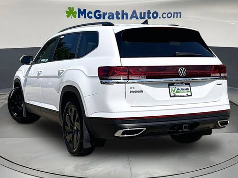 Used 2024 Volkswagen Atlas SE AWD/4WD image 5