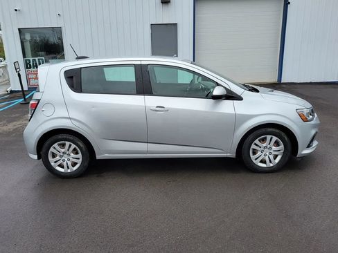 Used 2020 Chevrolet Sonic LT FWD image 3
