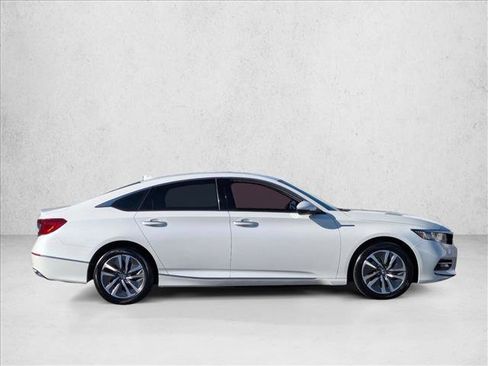 Used 2019 Honda Accord Touring image 4