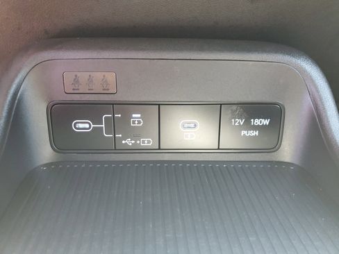Used 2025 Hyundai Kona SEL AWD/4WD image 21