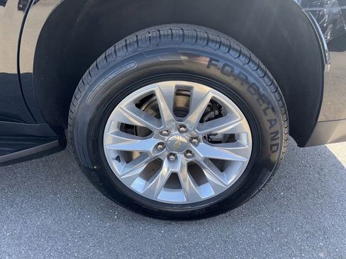 Used 2024 Chevrolet Tahoe Premier RWD image 37