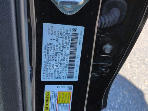 Used 2025 Honda Civic Sport image 33