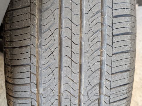 Used 2017 Chevrolet Bolt Premier w/ Driver Confidence II Package image 33