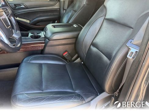 Used 2019 GMC Yukon SLT w/ HD Trailering Package image 22