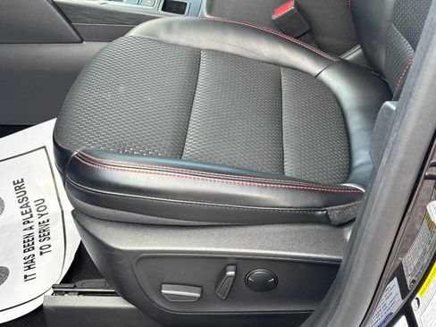 Used 2024 Ford Escape ST-Line w/ Tech Pack #1 AWD/4WD image 16