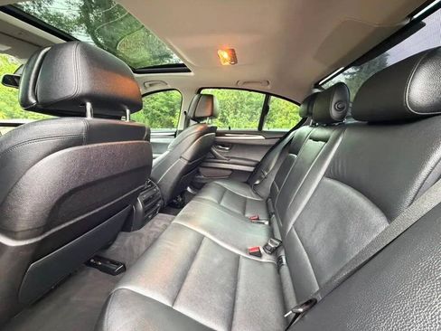 Used 2015 BMW 550i xDrive Sedan AWD/4WD image 10