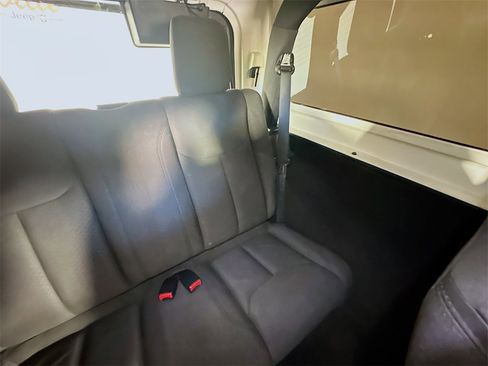 Used 2016 Jeep Wrangler Sport image 14