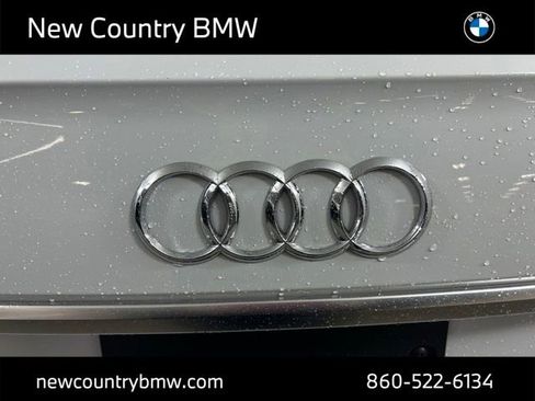 Used 2022 Audi Q5 2.0T Premium w/ Convenience Package AWD/4WD image 10