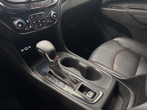 Used 2022 Chevrolet Equinox RS w/ RS Leather Package image 21