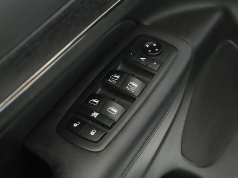 Used 2020 Jeep Grand Cherokee High Altitude AWD/4WD image 7