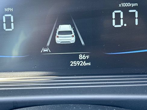 Used 2025 Hyundai Venue SEL FWD image 35