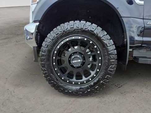 Used 2022 Ford F350 Lariat w/ Camper Package image 14