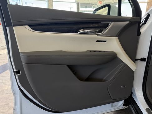Used 2023 Cadillac XT6 Premium Luxury AWD/4WD image 32