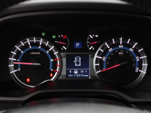 Used 2019 Toyota 4Runner SR5 image 10