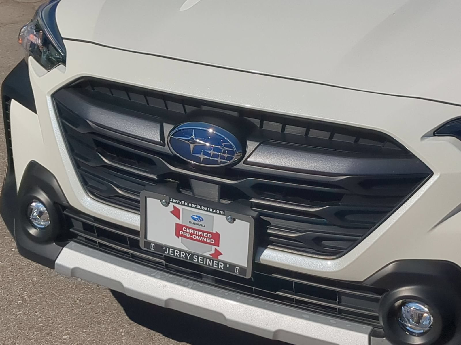 Certified 2025 Subaru Outback Limited AWD/4WD image 9