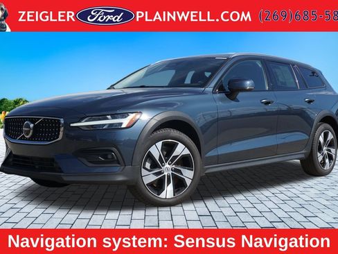 Used 2024 Volvo V60 B5 Cross Country Plus AWD/4WD image 1