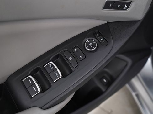 Used 2018 Honda Accord EX-L image 18