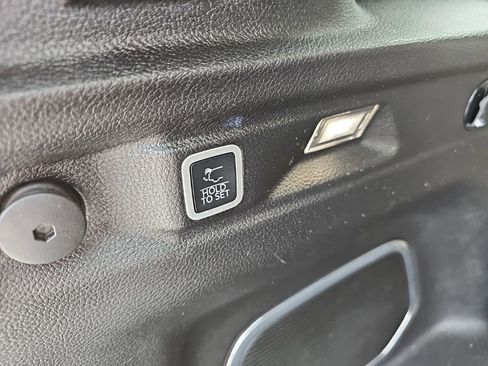 Certified 2021 Jeep Grand Cherokee L Limited AWD/4WD image 21