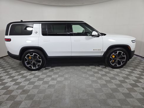 Used 2024 Rivian R1S Adventure AWD/4WD image 6