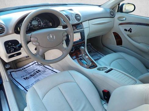 Used 2009 Mercedes-Benz CLK 350 Cabriolet image 9