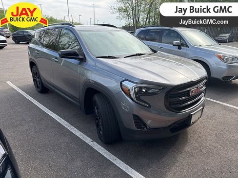 Used 2019 GMC Terrain SLE w/ Driver Convenience Package AWD/4WD image 1
