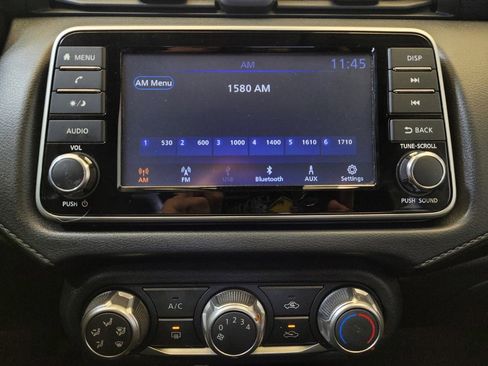 Used 2024 Nissan Versa S w/ Trunk Package image 25