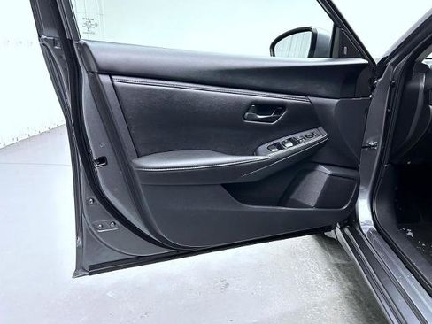 Certified 2025 Nissan Sentra S image 9