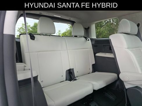 Used 2025 Hyundai Santa Fe Calligraphy AWD/4WD image 15