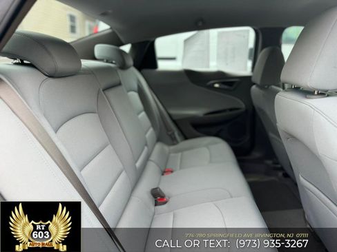 Used 2020 Chevrolet Malibu LT FWD image 12