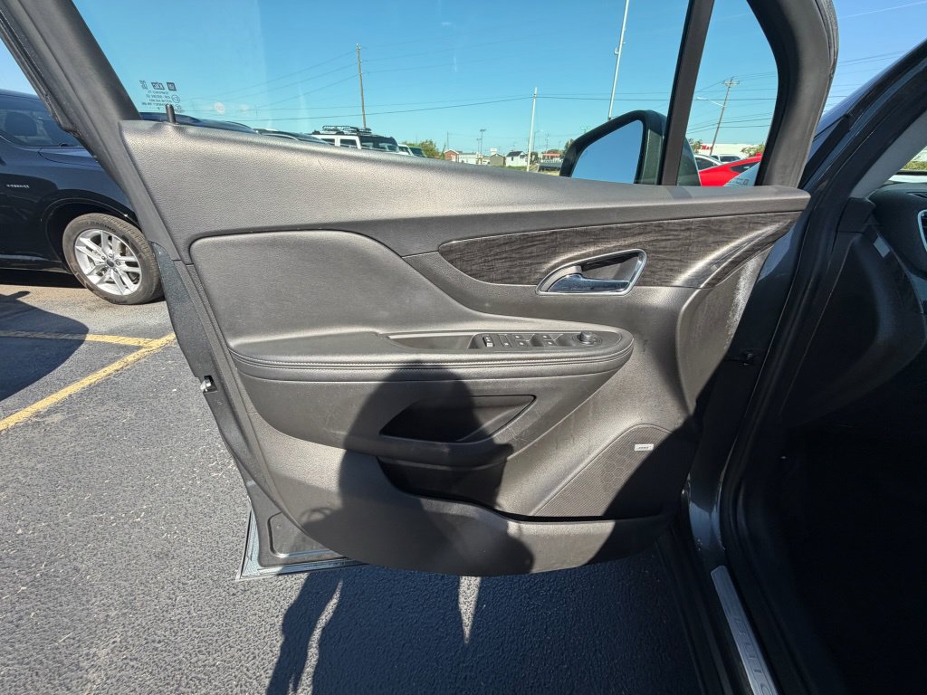 Used 2016 Buick Encore Premium w/ Experience Buick Package FWD image 9