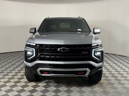Used 2025 Chevrolet Suburban Z71 AWD/4WD image 10