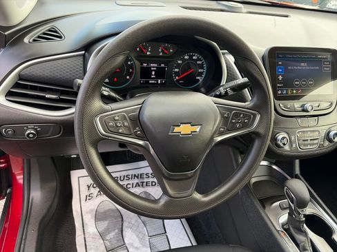 Used 2025 Chevrolet Malibu LT image 26