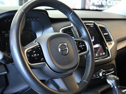 Used 2020 Volvo XC90 T6 Momentum w/ Protection Package Premier AWD/4WD image 30