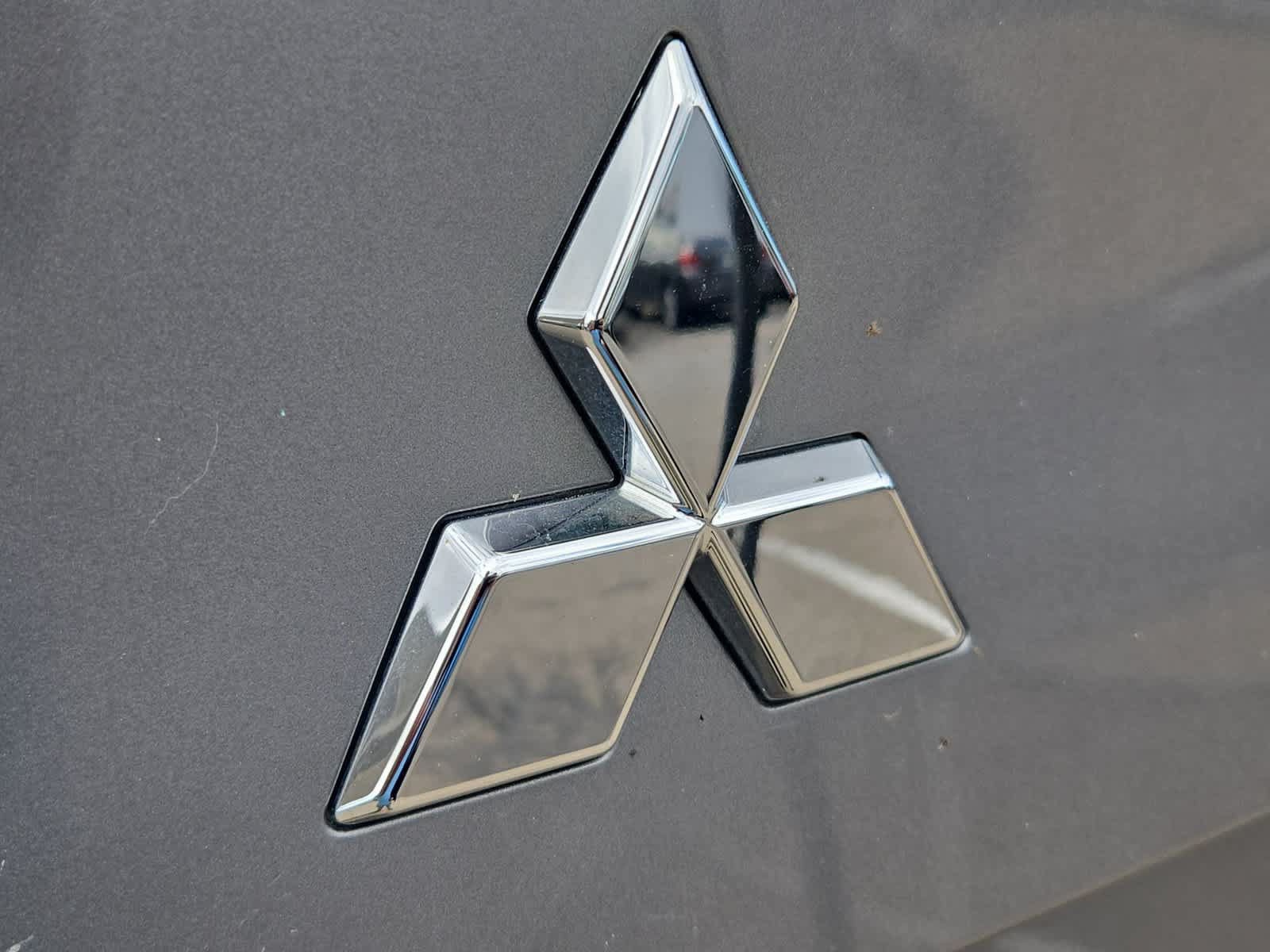 Used 2024 Mitsubishi Outlander SEL FWD image 12