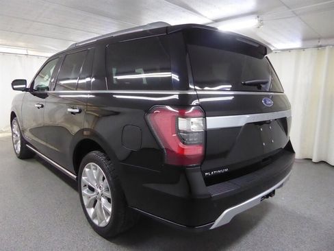 Used 2018 Ford Expedition Platinum AWD/4WD image 4